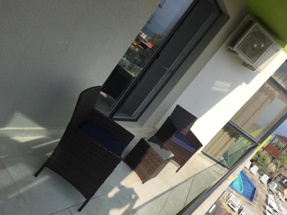 Umi Apartment Alezzi Resort Navodari Luaran gambar