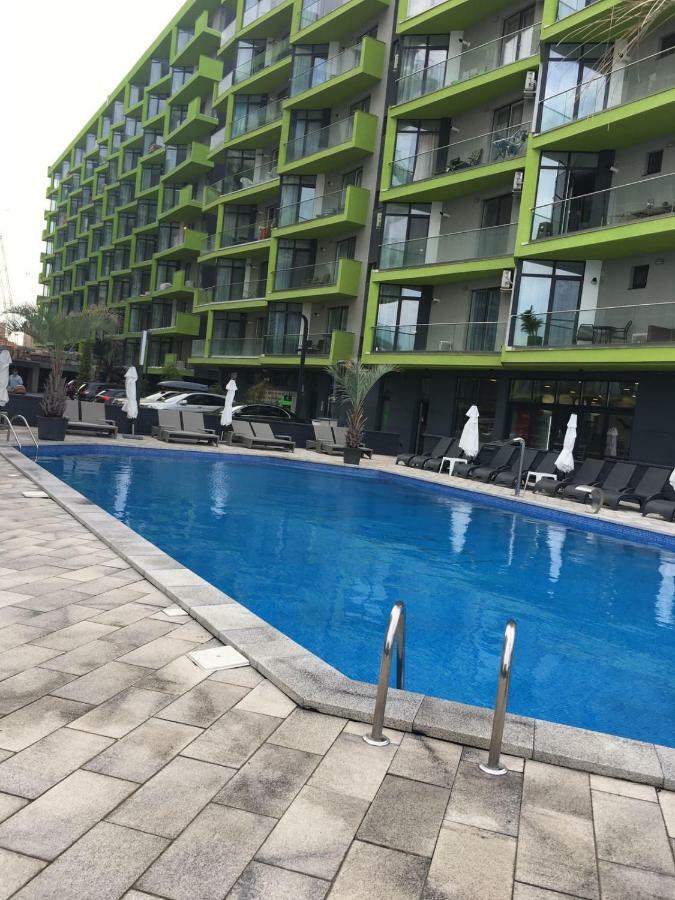 Umi Apartment Alezzi Resort Navodari Luaran gambar