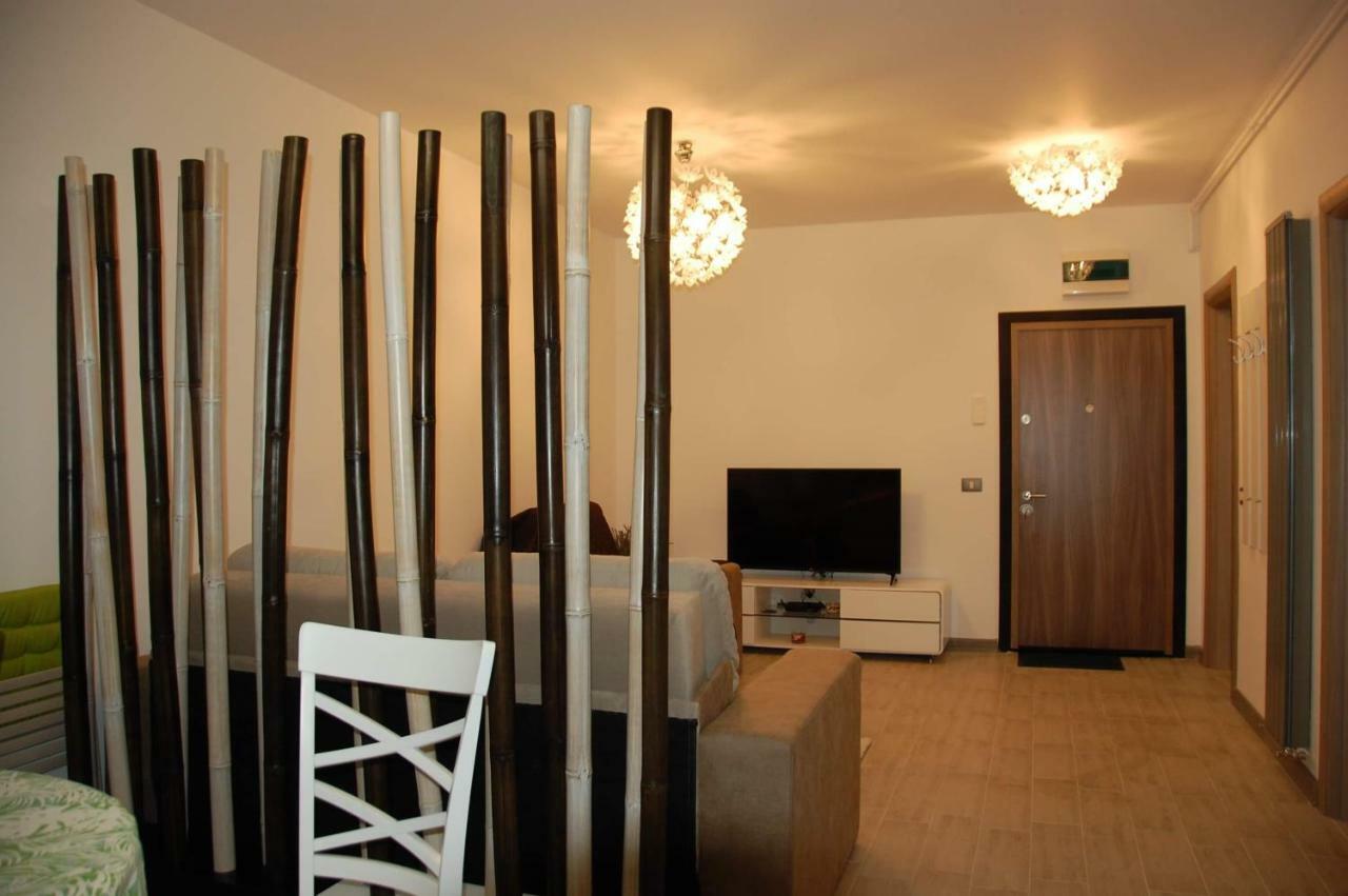 Umi Apartment Alezzi Resort Navodari Luaran gambar